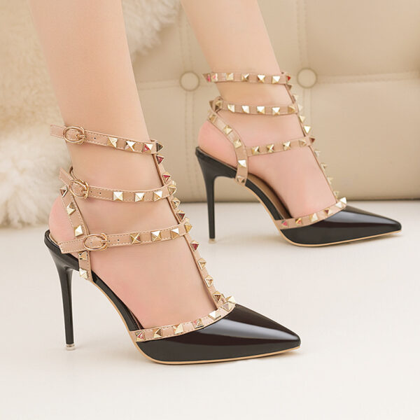 Rivet Hollow-out Roman Fashion Sandals - Image 2