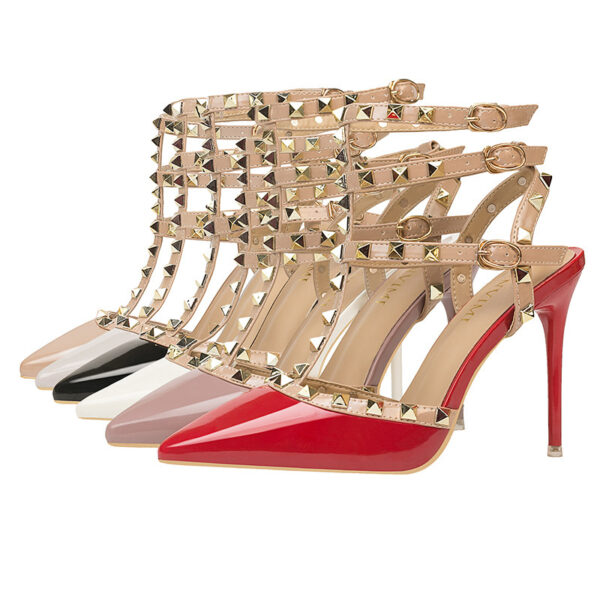 Rivet Hollow-out Roman Fashion Sandals - Image 9