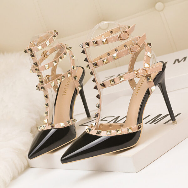 Rivet Hollow-out Roman Fashion Sandals - Image 7