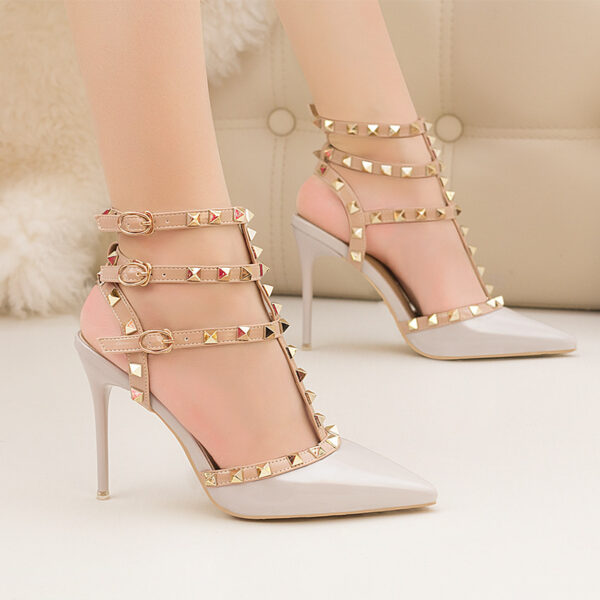Rivet Hollow-out Roman Fashion Sandals - Image 10